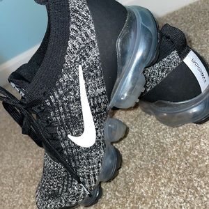 Nike vapermax flyknit 3 size 6.5